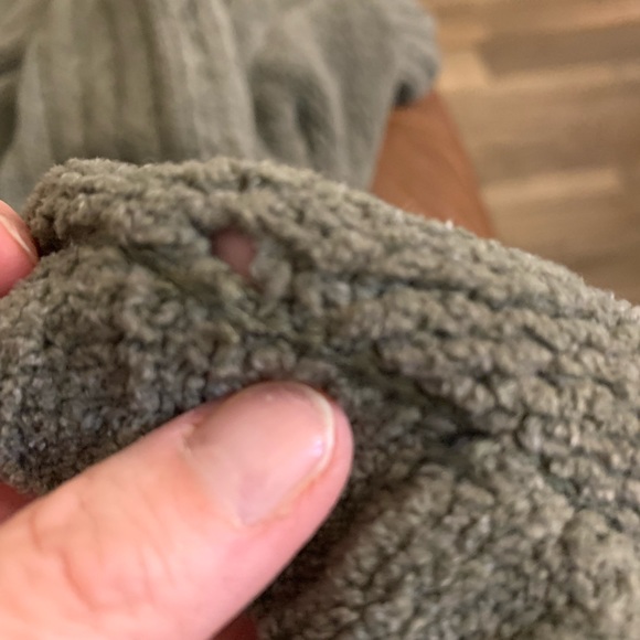 Cynthia Rowley Chenille Sweater, Small, Sage Green. - Picture 13 of 13